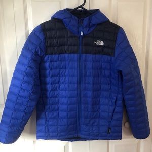 NorthFace Boys Thermoball hooded coat